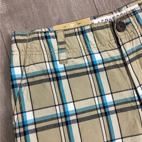 Men’s AEROPOSTALE 30 Small Shorts Chino Khakis Longer Length Plaid Khaki NWT - Picture 5 of 10